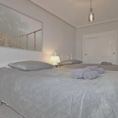 R-9033 Moriones * טורבייחה