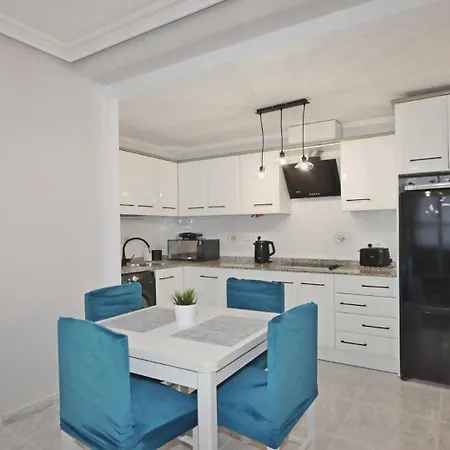 R-9033 Moriones Apartamento